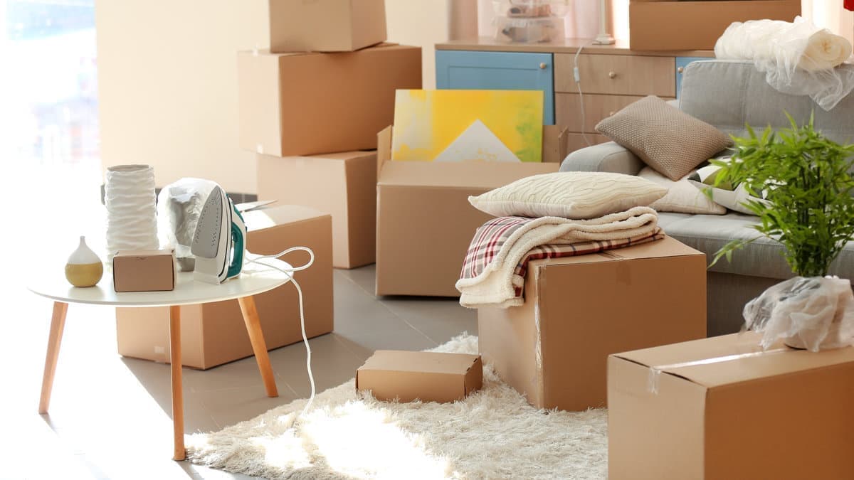 European-style move out cleaning, Greater Seattle – ready for keys, photos, or new tenants.